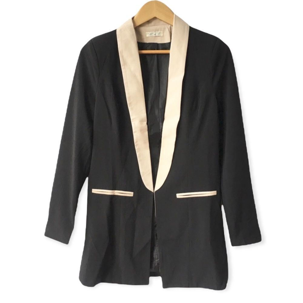 🆕Charlotte Russe Black Blazer
